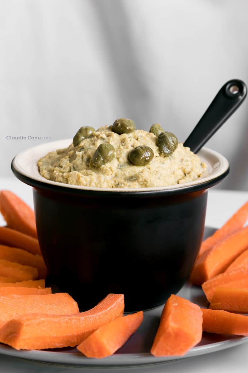 Caper hummus with carrots