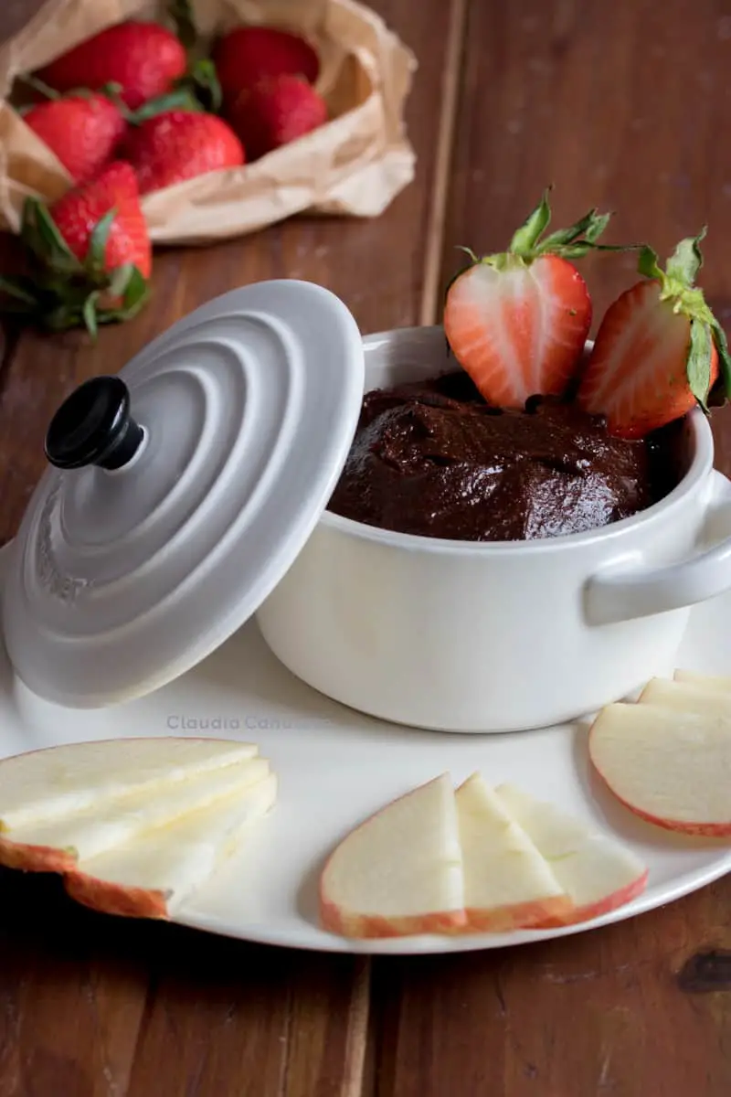 Healthy Nutella in a pot