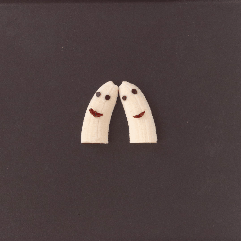 Halloween ghosts made with bananas